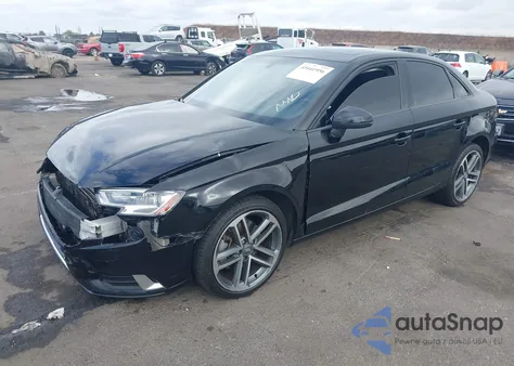 2017 Audi A3 2.0T Premium z USA, uszkodzony, nr VIN WAUB8GFF1H1068459